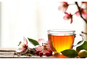 Herbal Tea for Weight Loss Featuring Hawthorn and Hawthorn Flower